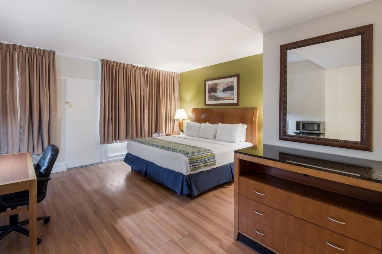 Americas Best Value Inn-Painted Post Экстерьер фото