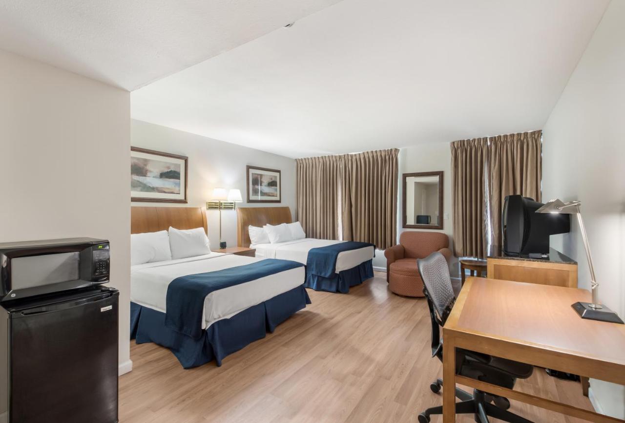 Americas Best Value Inn-Painted Post Экстерьер фото