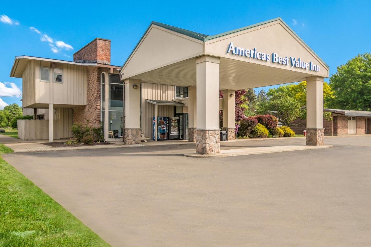 Americas Best Value Inn-Painted Post Экстерьер фото