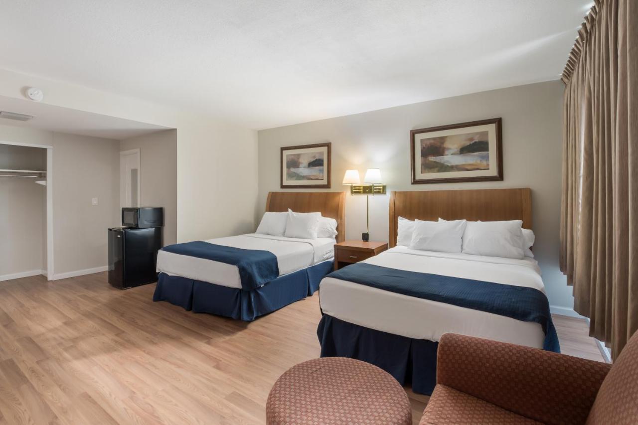 Americas Best Value Inn-Painted Post Экстерьер фото