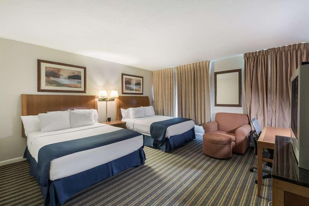 Americas Best Value Inn-Painted Post Номер фото