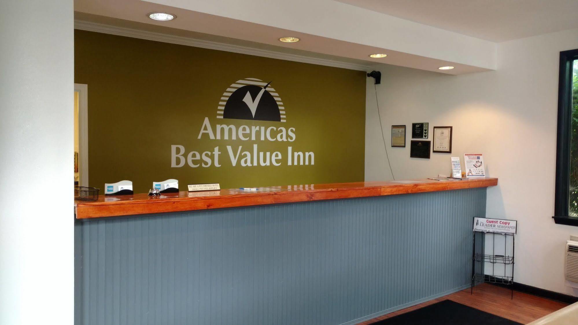 Americas Best Value Inn-Painted Post Экстерьер фото